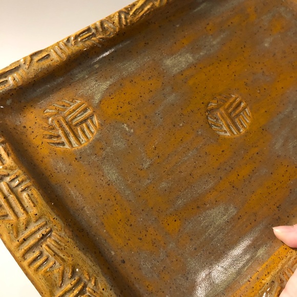 Rustic Rectangular Earthenware Tray - Picture 2 of 8